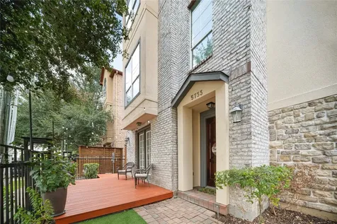5733 Kansas Street Houston TX 77007