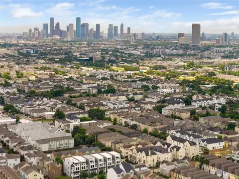 5733 Kansas Street Houston TX 77007
