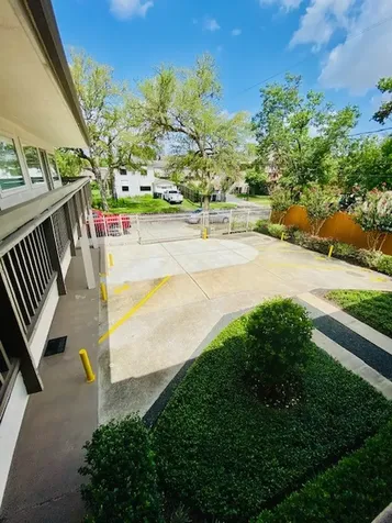 4701 Bell Street 10 Houston TX 77023