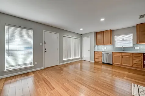 9466 Coast Bridge Street Houston TX 77075