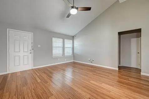 9466 Coast Bridge Street Houston TX 77075
