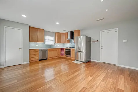 9466 Coast Bridge Street Houston TX 77075