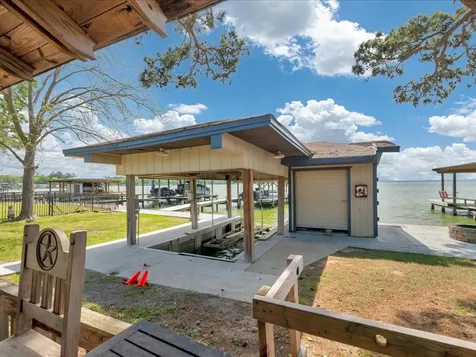115 Harbor Addition Drive Livingston TX 77351