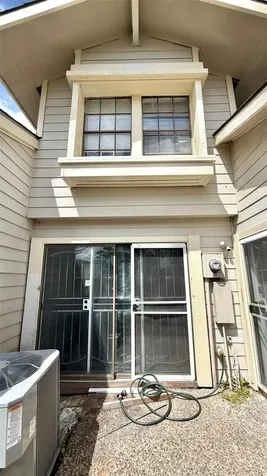 11889 Bobwhite Drive 834 Houston TX 77035