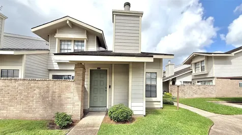 11889 Bobwhite Drive 834 Houston TX 77035