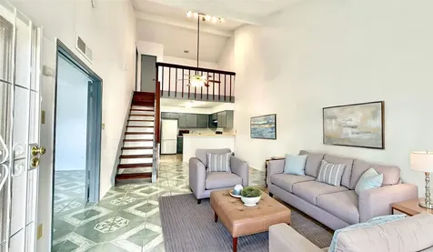11889 Bobwhite Drive 834 Houston TX 77035