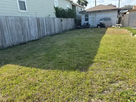 5306 Avenue L Galveston TX 77551