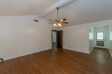 450 Norvell Street Beaumont TX 77707