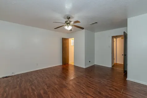 450 Norvell Street Beaumont TX 77707