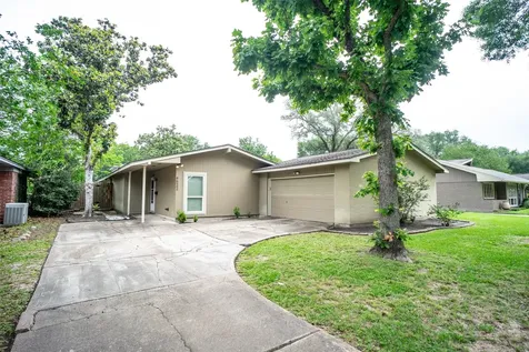4522 Briarbend Drive Houston TX 77035