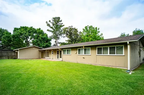 4522 Briarbend Drive Houston TX 77035