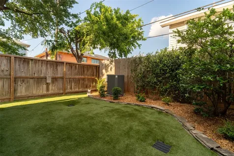 1036 Alexander Street Houston TX 77008