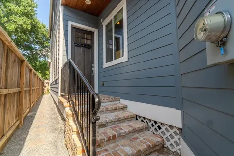 1036 Alexander Street Houston TX 77008