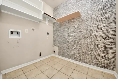1914 Grandoak Drive Pearland TX 77581