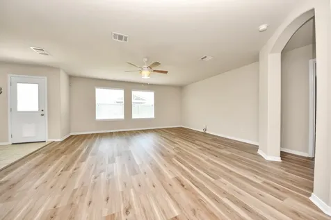 1914 Grandoak Drive Pearland TX 77581