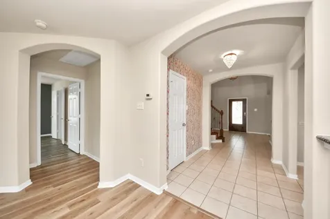 1914 Grandoak Drive Pearland TX 77581