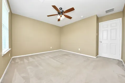 1914 Grandoak Drive Pearland TX 77581
