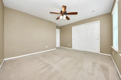 1914 Grandoak Drive Pearland TX 77581