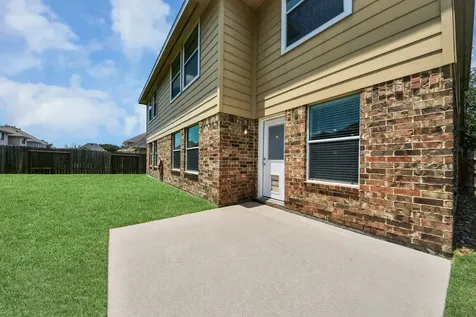 1914 Grandoak Drive Pearland TX 77581