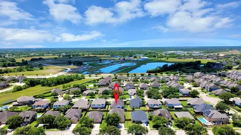 1914 Grandoak Drive Pearland TX 77581