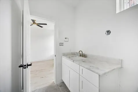 1032 W 17th Street A Houston TX 77008