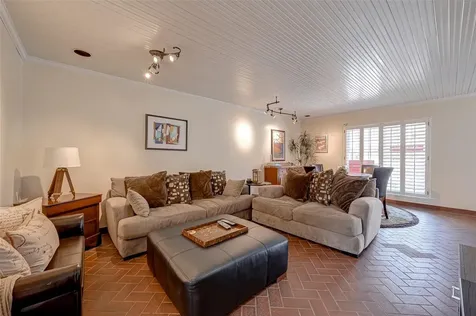 6329 Del Monte Drive 100 Houston TX 77057