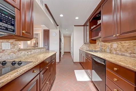 6329 Del Monte Drive 100 Houston TX 77057