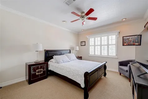 6329 Del Monte Drive 100 Houston TX 77057