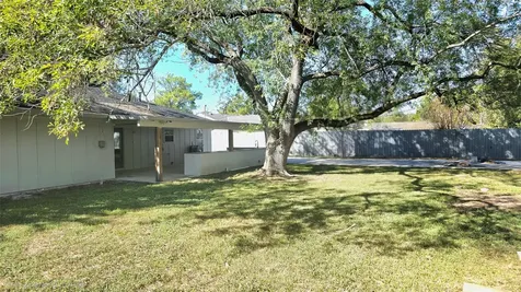 11907 Renwick Drive Houston TX 77035