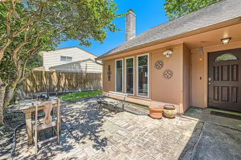 6715 La Sombra Drive Houston TX 77083