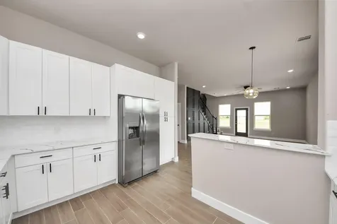 11141 Road 5503 Cleveland TX 77327