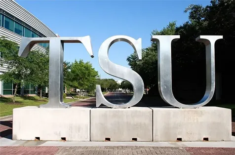 3610 Dennis Street Houston TX 77004