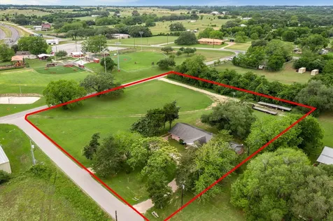 13016 W Burton Street Burton TX 77835