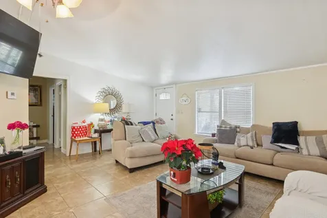 2716 Southmore Avenue E Pasadena TX 77502