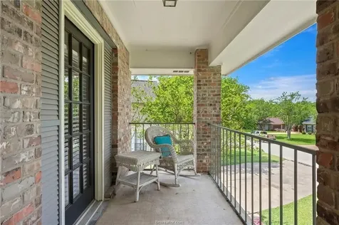 8711 Bent Tree Drive College Station TX 77845