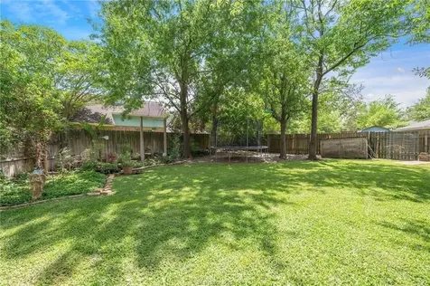 8711 Bent Tree Drive College Station TX 77845