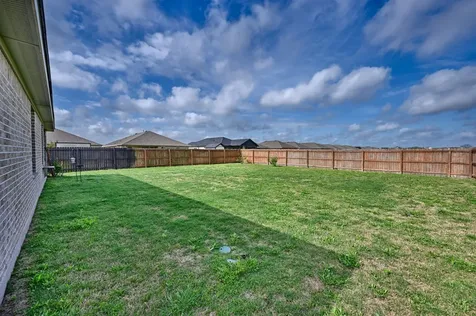 2312 Three Wood Way Walk Navasota TX 77868