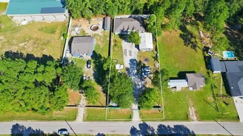 69 County Road 3402 Cleveland TX 77327