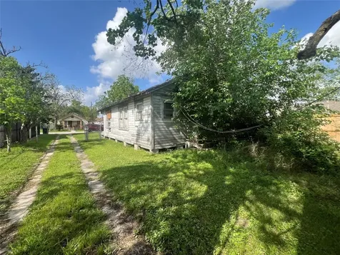 1210 Lindale Street Houston TX 77022