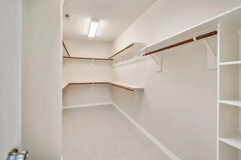 4438 W Maple Drive Friendswood TX 77546