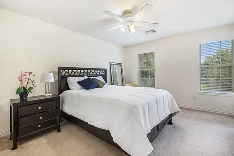 4438 W Maple Drive Friendswood TX 77546