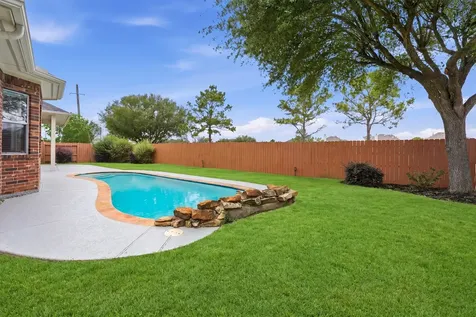 13401 Indigo Sands Drive Pearland TX 77584