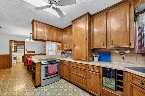 12021 7th 1/2 Street Santa Fe TX 77510