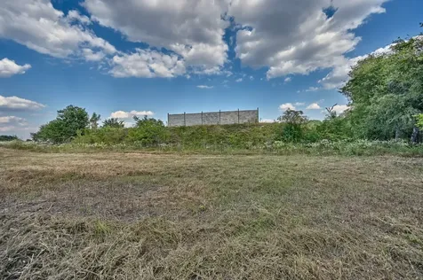 42 Acres Ganske Road Burton TX 77835