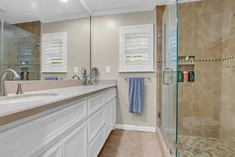 10051 Meadow Lake Lane Houston TX 77042