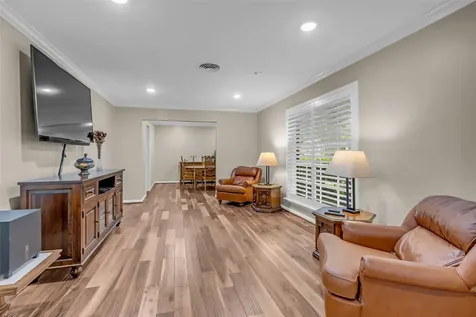 10051 Meadow Lake Lane Houston TX 77042