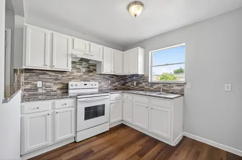 4118 Sunflower Street Houston TX 77051
