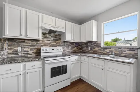 4118 Sunflower Street Houston TX 77051