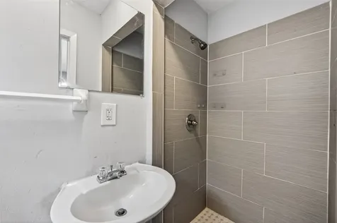4118 Sunflower Street Houston TX 77051