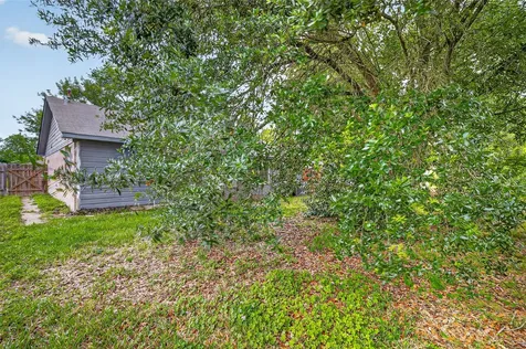 4118 Sunflower Street Houston TX 77051